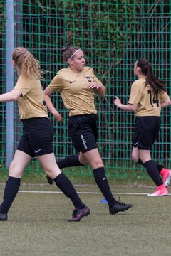 Bild 36 - B-Juniorinnen Pokalfinale SV Henstedt Ulzburg - SG Holstein Sued : 2:0